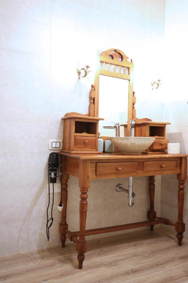Tra I Campi Di Papaveri Medesano Ngoại thất bức ảnh
